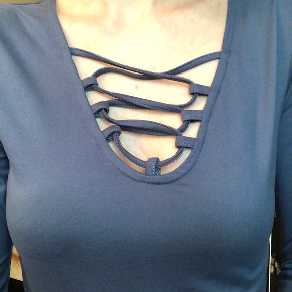 bell sleeved top - Picture 2 of 3